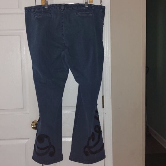 Pamela McCoy Collection stretch side embellished bell bottom jeans Sz 3X - Picture 4 of 6
